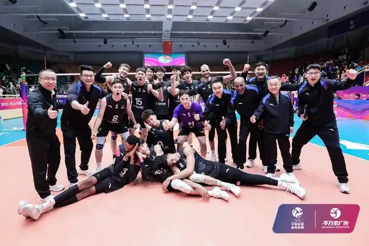 雨燕正在直播NBA赛场